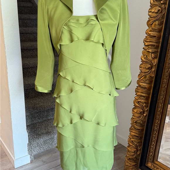 100 silk Sylth Ruffled Strapless Dress with jacket - Picture 1 of 9